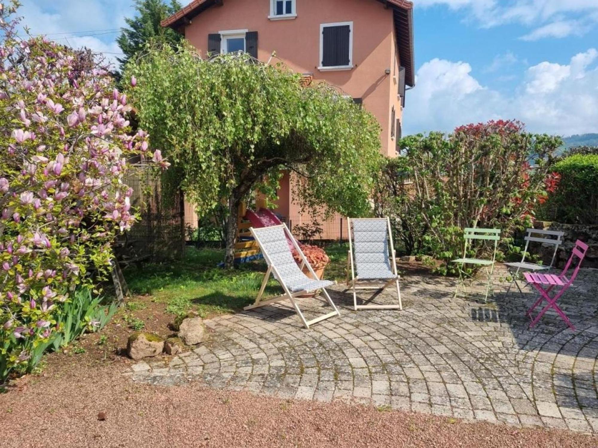 Gite Charmant Avec Jardin Privatif, Proche Sites Historiques Et Activites De Plein Air - Fr-1-496-183 Cuinzier Экстерьер фото